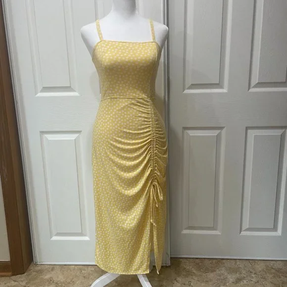 sleeveless shirt dresses for women Valeria Women's Dress, Green / L #rosegold carrying easily from casual Size:17.5 XLarge 32-33 Sleeve Jovani 47787 Chiffon Velvet